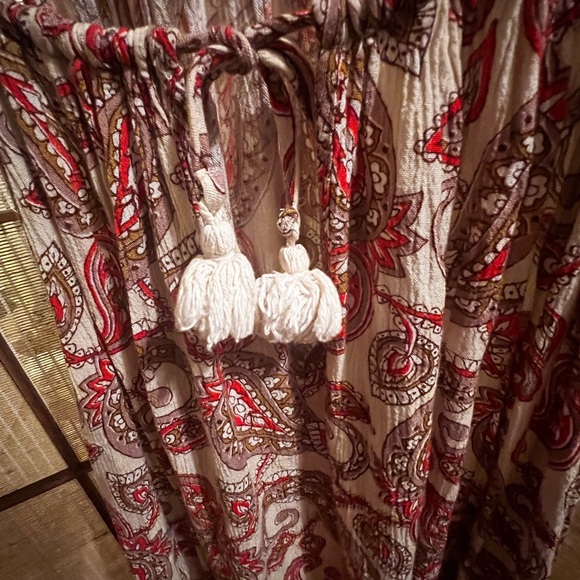 Show me your Mumu  rayon Pom Pom drawstring paisley dress   Red and taupe - Picture 8 of 11